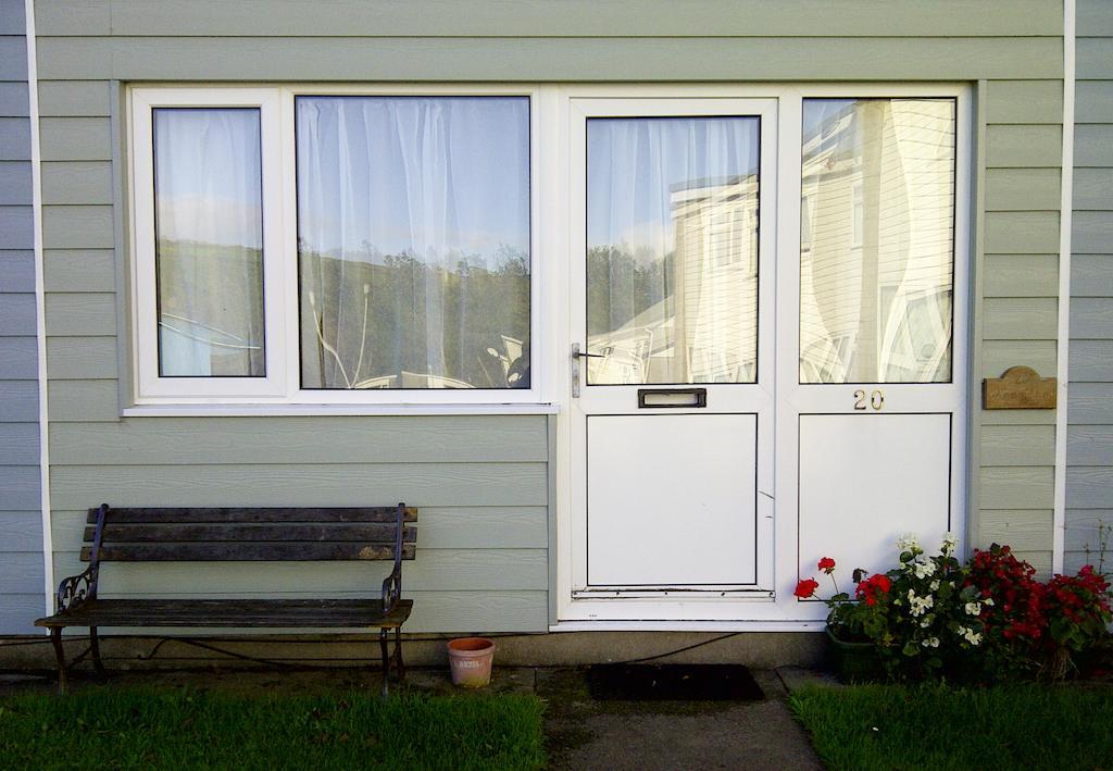 Freshwater Bay Holiday Cottages بيمبروك الغرفة الصورة