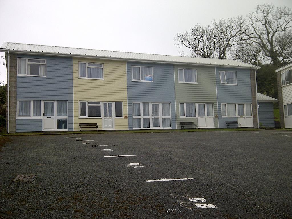 Freshwater Bay Holiday Cottages بيمبروك الغرفة الصورة