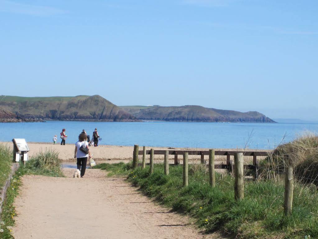 Freshwater Bay Holiday Cottages بيمبروك المظهر الخارجي الصورة